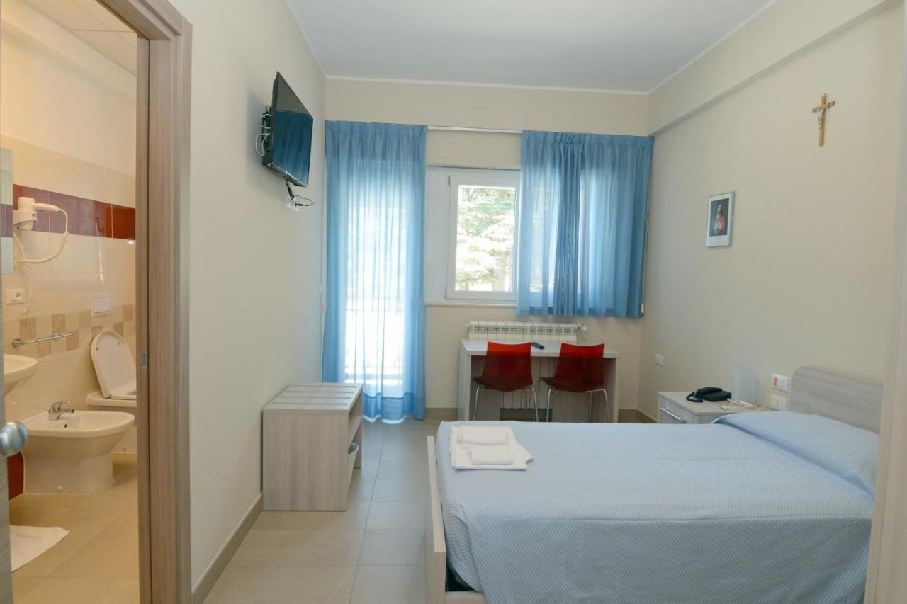 مبيت وإفطار LʼAquila Casa Ospitalita San Giuseppe المظهر الخارجي الصورة